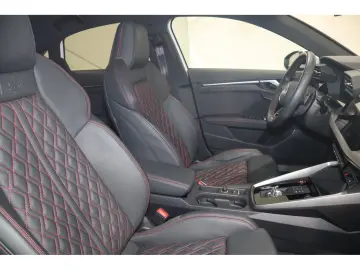 AUDI S3 Limo 2.0 TFSI quattro B&O LED R-Kamera