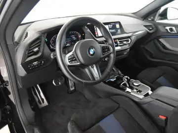 BMW 218i Gran Coupé M Sport DriveAss ParkAss H&K LED