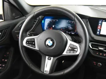BMW 218i Gran Coupé M Sport DriveAss ParkAss H&K LED
