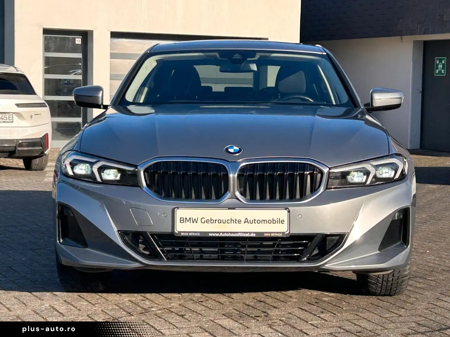 BMW 320i Aut. Limousine   Glasdach   AHK schwenkbar