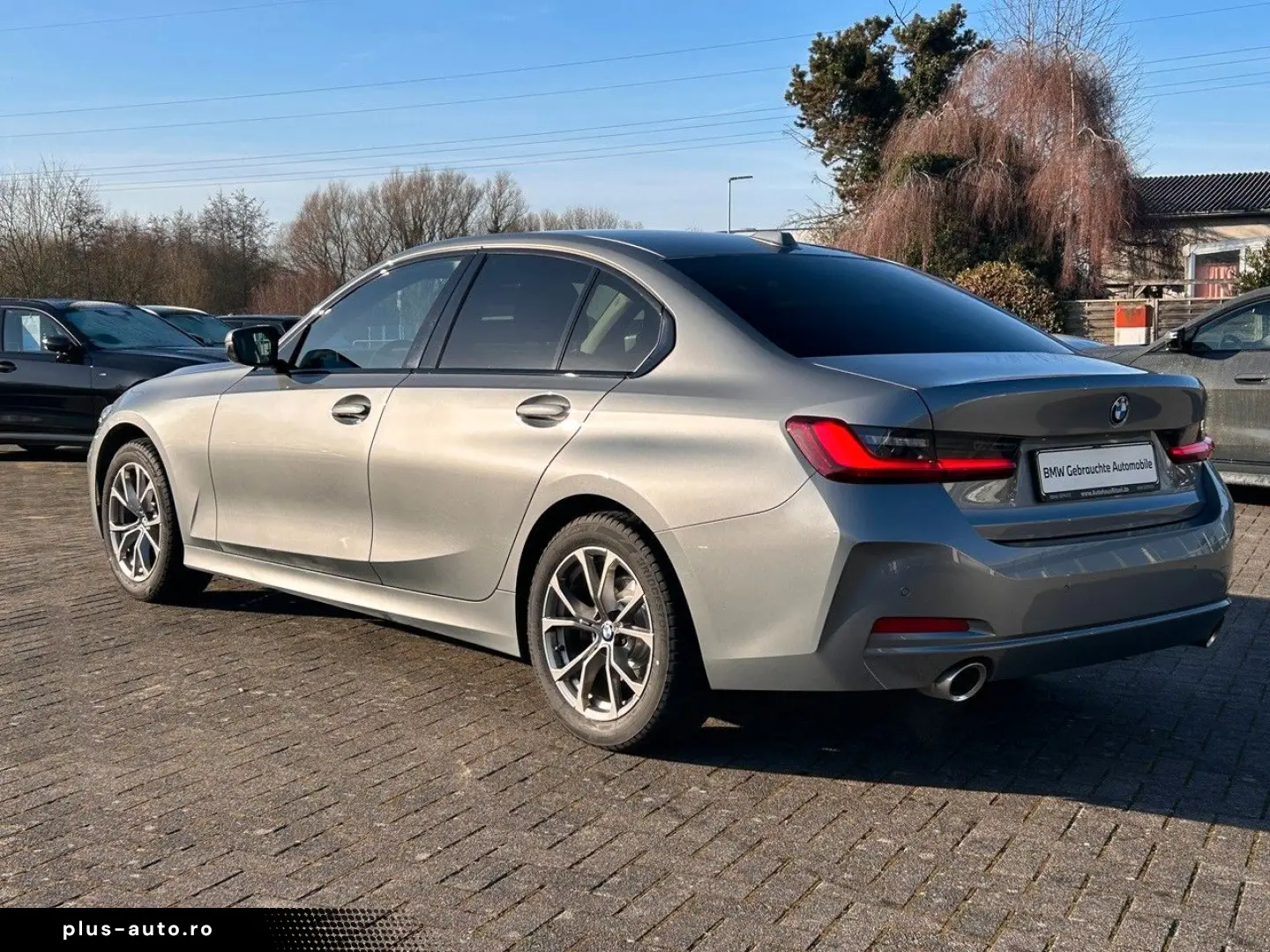 BMW 320i Aut. Limousine   Glasdach   AHK schwenkbar