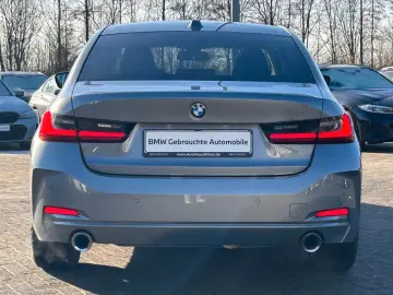 BMW 320i Aut. Limousine   Glasdach   AHK schwenkbar