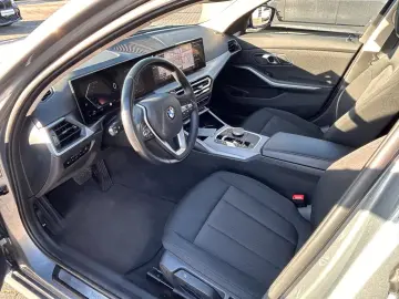 BMW 320i Aut. Limousine   Glasdach   AHK schwenkbar