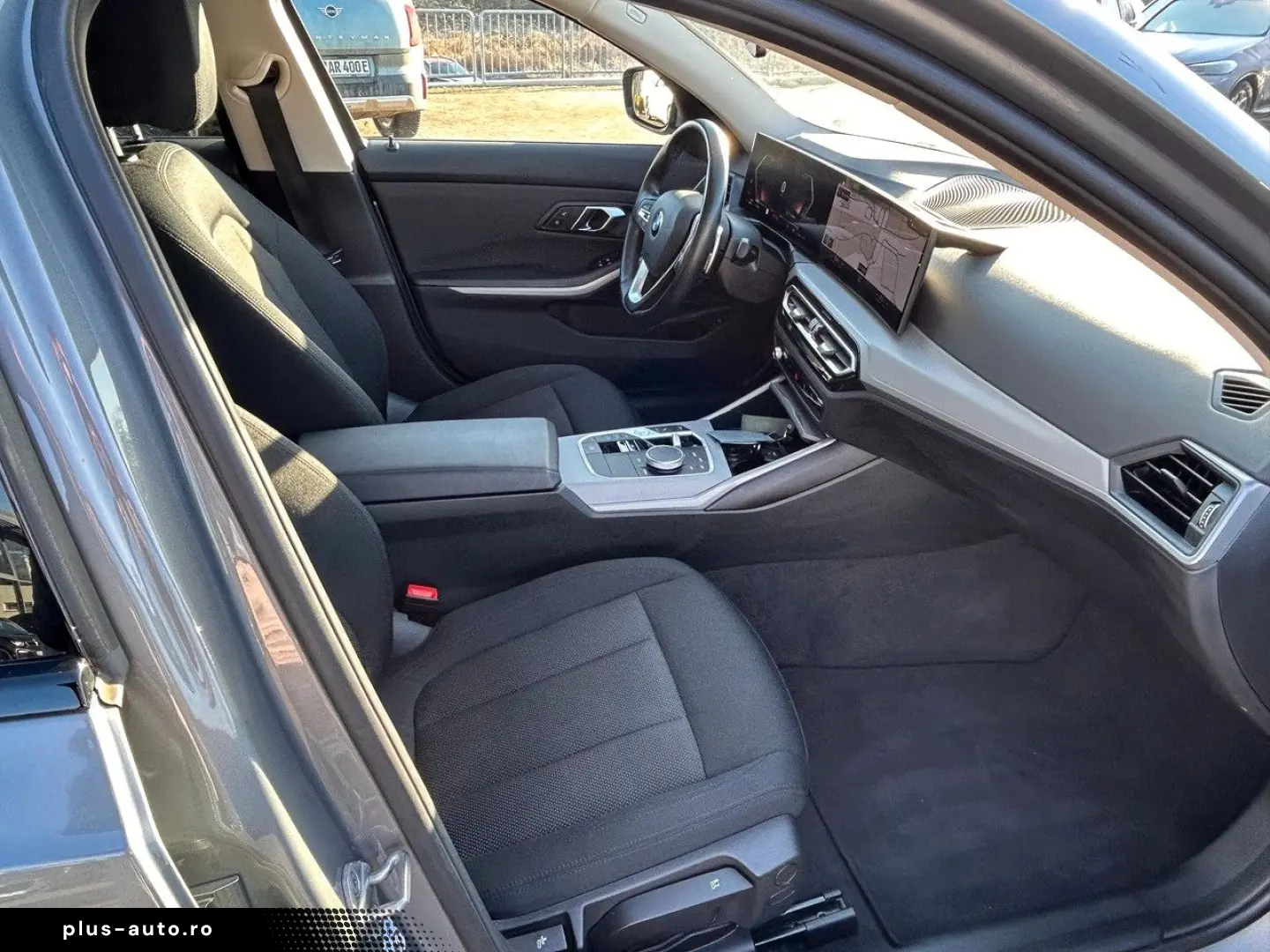 BMW 320i Aut. Limousine   Glasdach   AHK schwenkbar