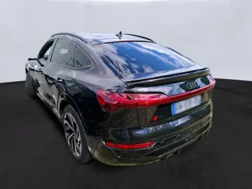 AUDI Q8 Sportback e-tron 55 quattro S line NP  124T¤