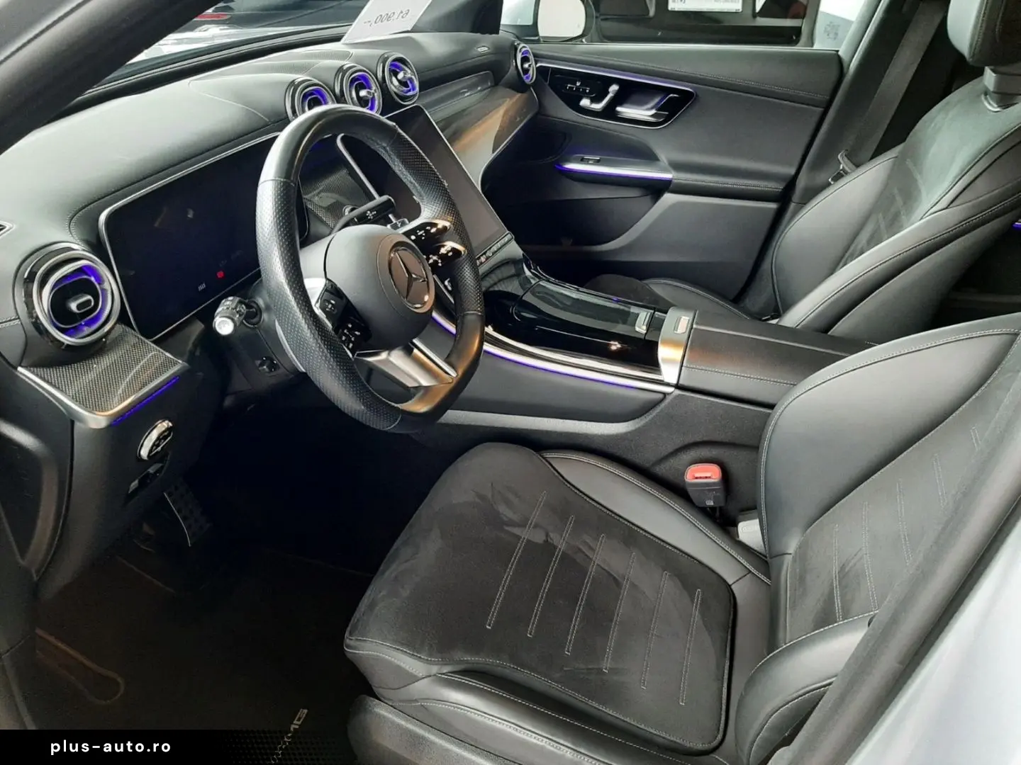 MERCEDES-BENZ GLC 300 d 4MATIC AMG Pano 360  AHK