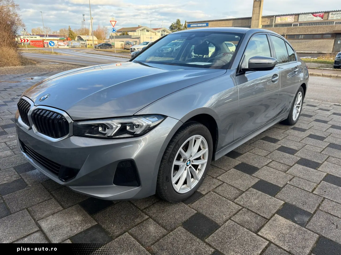 BMW 320d Autom LED Navi  Live Cockpit SitzHzg