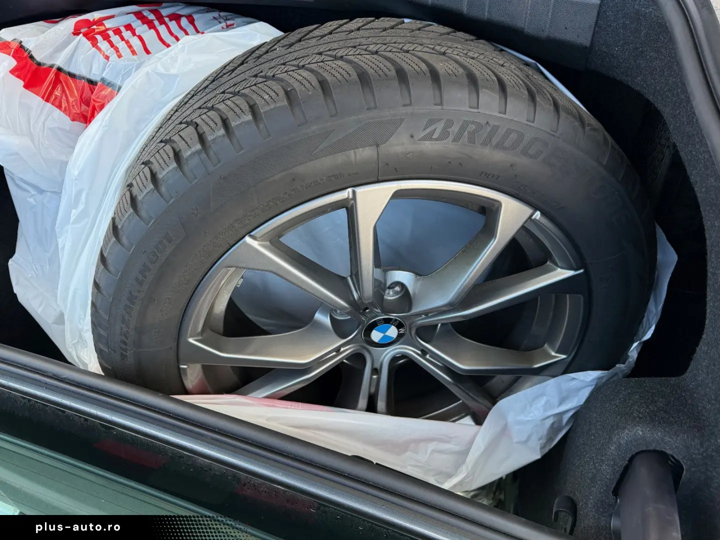 BMW 320d Autom LED Navi  Live Cockpit SitzHzg