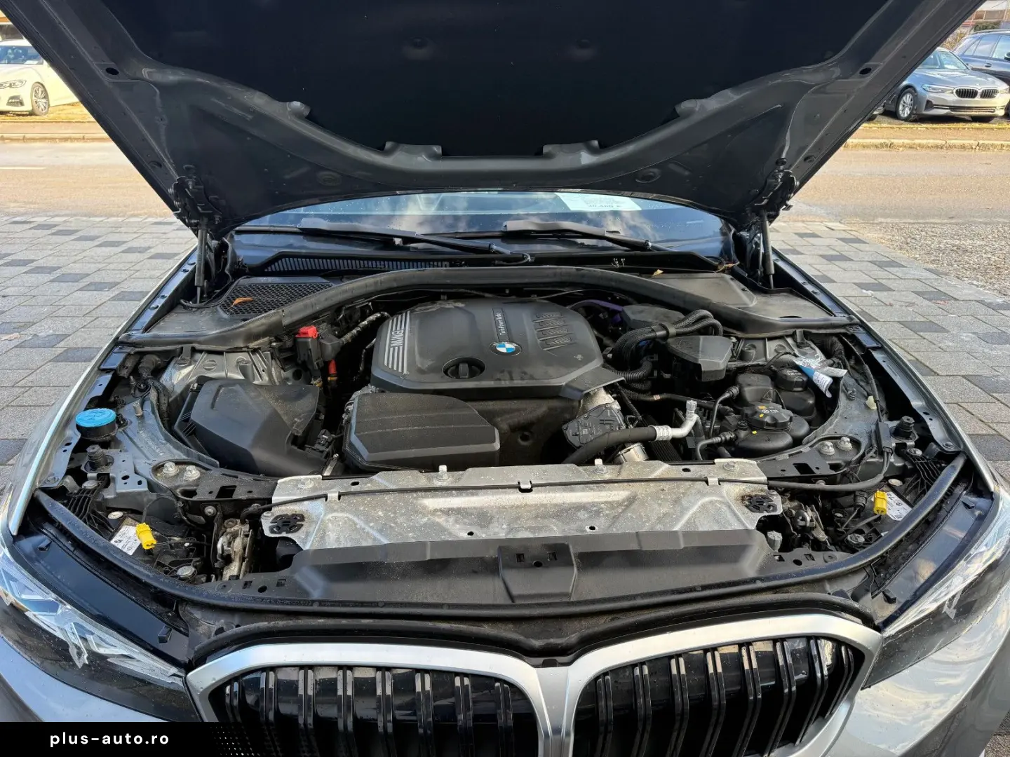 BMW 320d Autom LED Navi  Live Cockpit SitzHzg