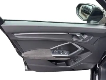 AUDI RS Q3 Sportback MATRIX-LED NAVI  RS-ESSENTIALS