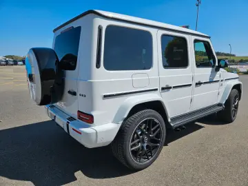 MERCEDES-BENZ G 63 AMG Facelift SHZ Burmester Night-Paket