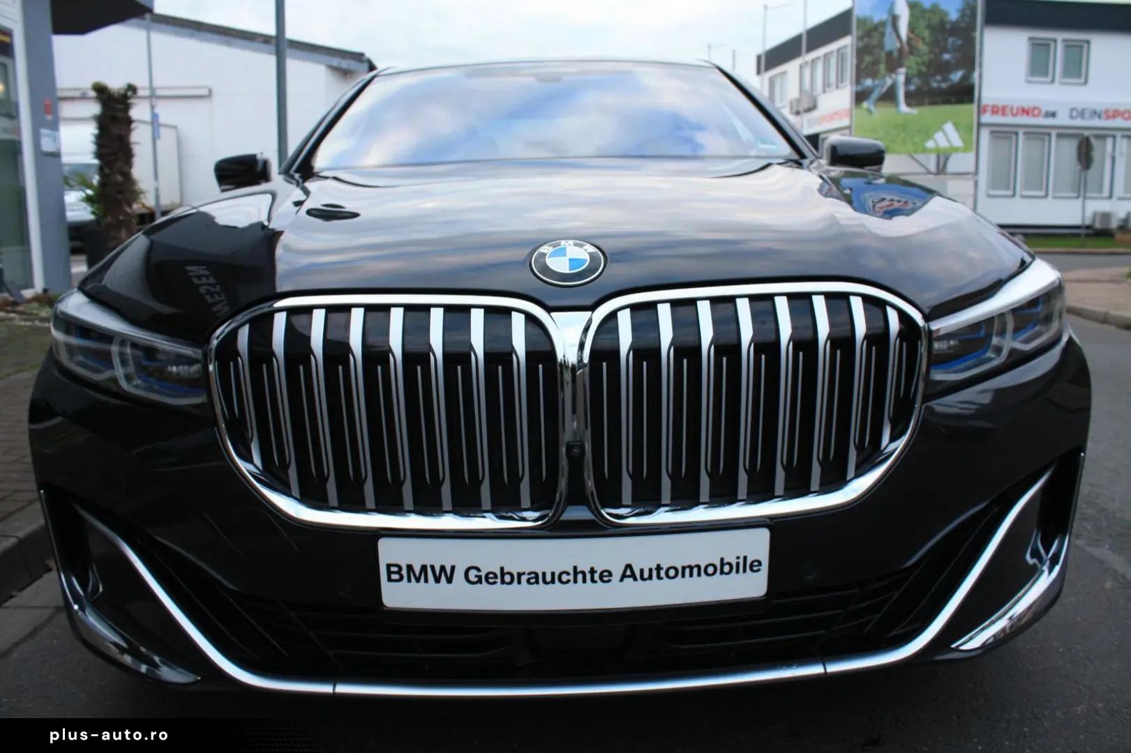 BMW 750 Baureihe 7 Lim 750 i xDrive  TOPZUSTAND!!