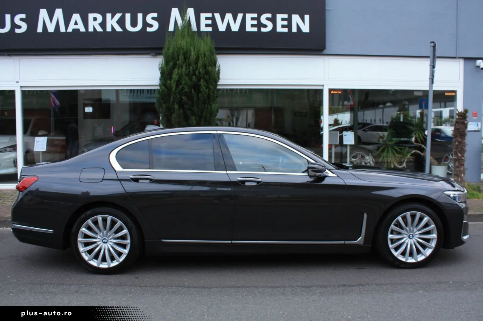 BMW 750 Baureihe 7 Lim 750 i xDrive  TOPZUSTAND!!