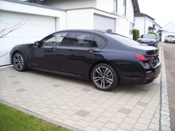 BMW 745Le xDrive M Sportpaket 3xTV B&W SkyPano Laser