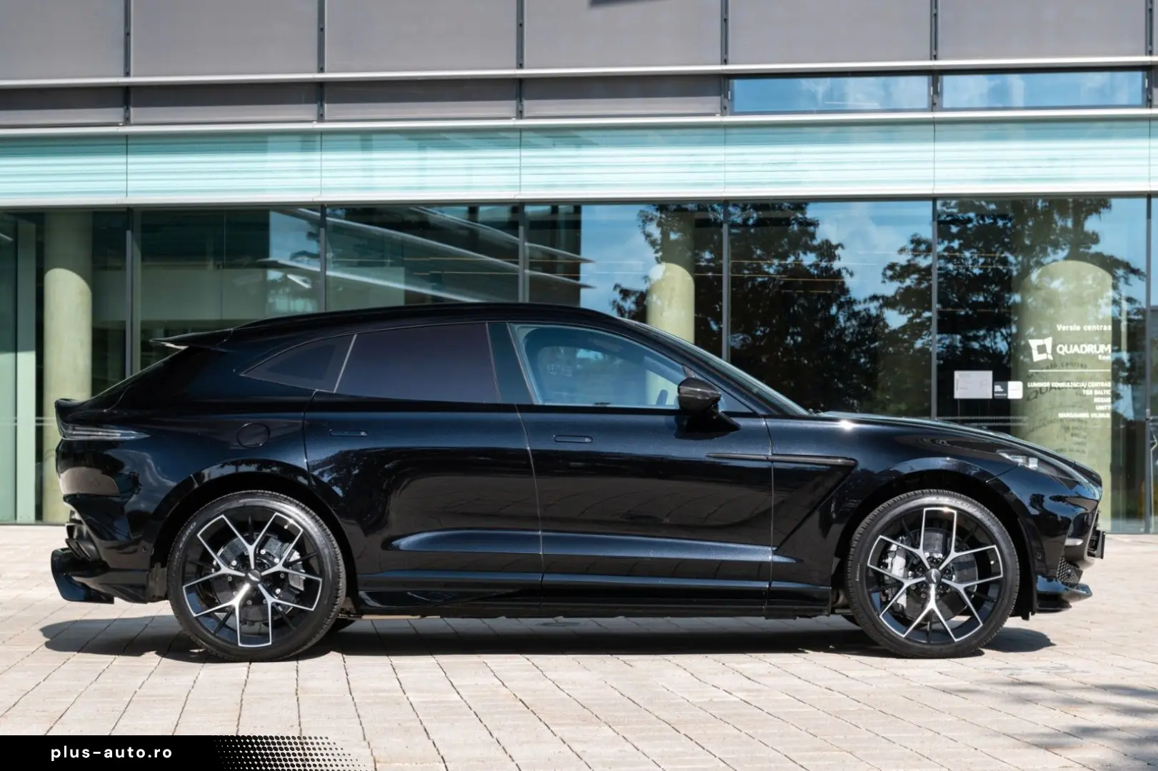 ASTON MARTIN New DBX707 MY25