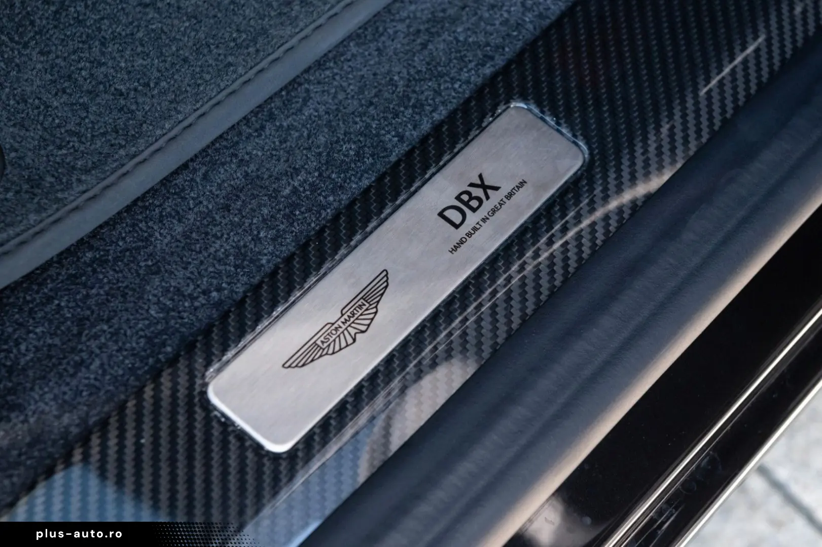 ASTON MARTIN New DBX707 MY25