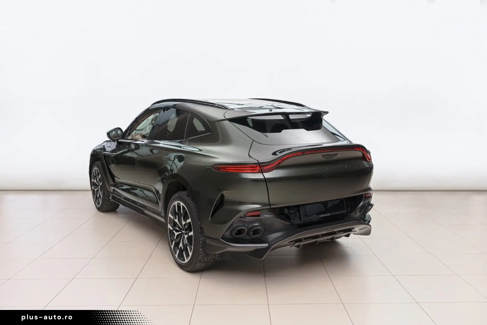 ASTON MARTIN DBX 707