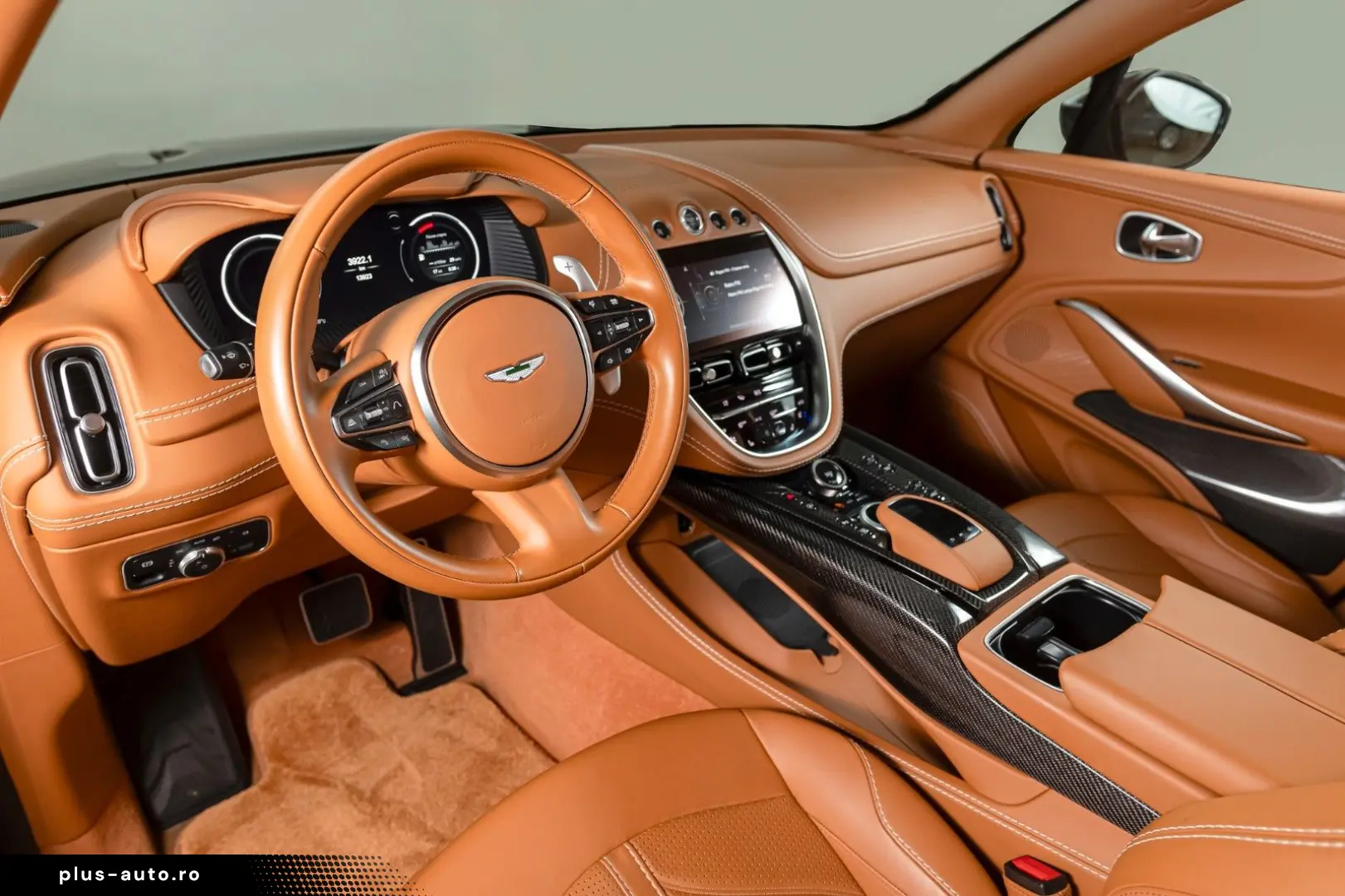 ASTON MARTIN DBX 707