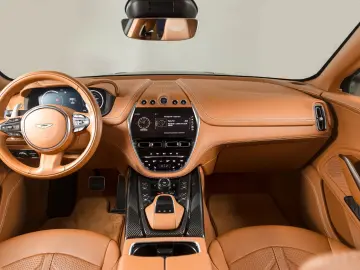 ASTON MARTIN DBX 707