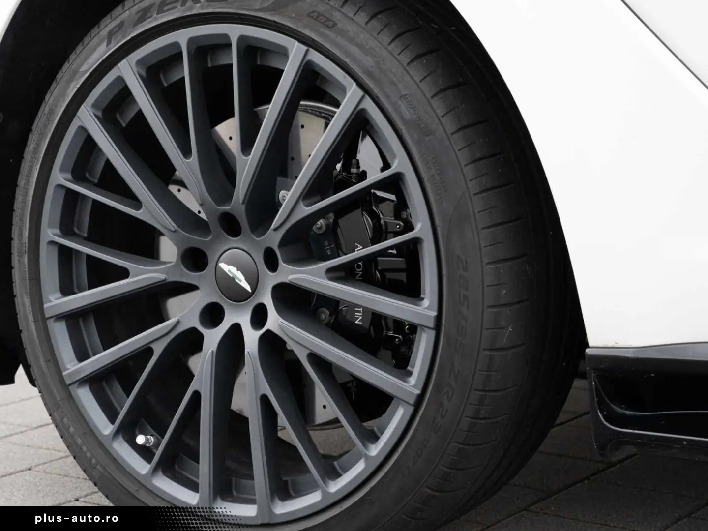 ASTON MARTIN DBX 707 V8 4x4