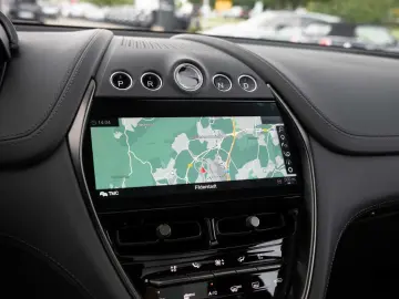 ASTON MARTIN DBX 707 V8 4x4