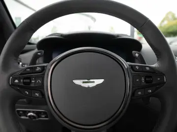 ASTON MARTIN DBX 707 V8 4x4