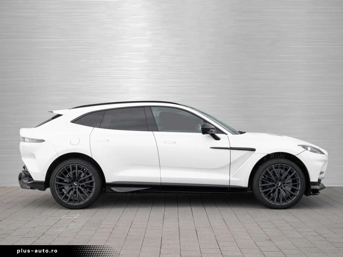 ASTON MARTIN DBX 707 V8 4x4