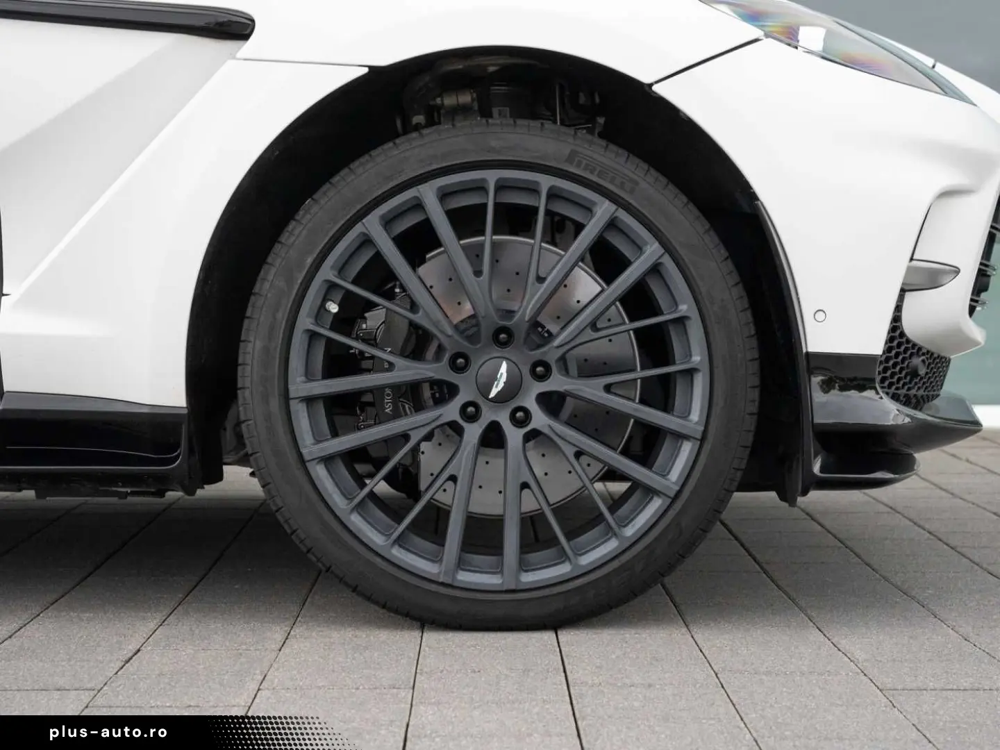 ASTON MARTIN DBX 707 V8 4x4