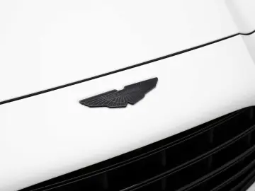 ASTON MARTIN DBX 707 V8 4x4