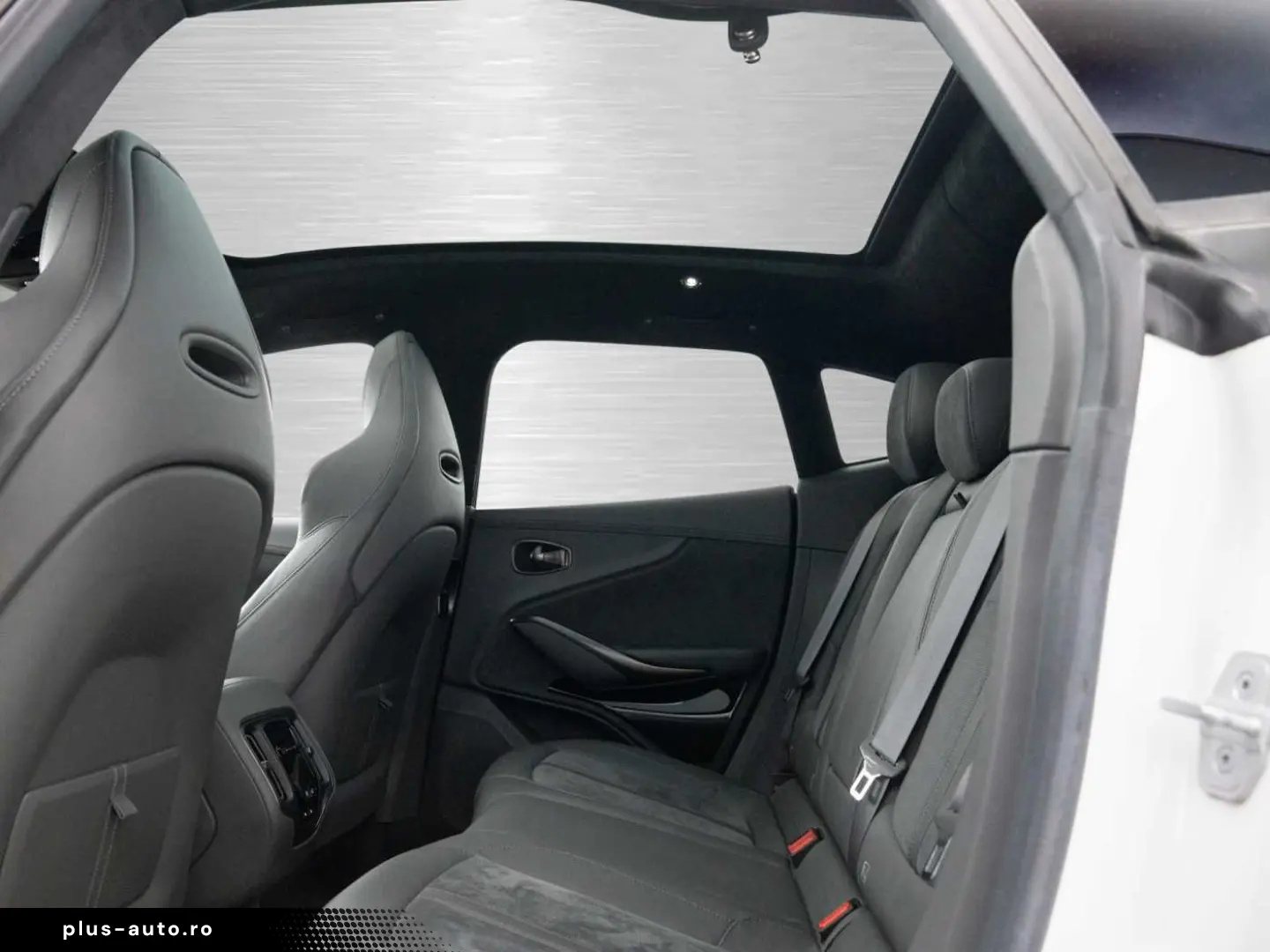 ASTON MARTIN DBX 707 V8 4x4