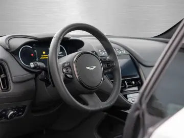 ASTON MARTIN DBX 707 V8 4x4