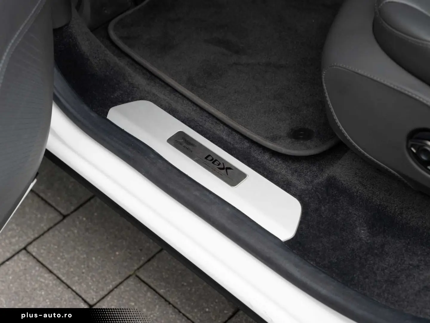 ASTON MARTIN DBX 707 V8 4x4