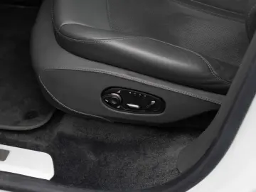 ASTON MARTIN DBX 707 V8 4x4