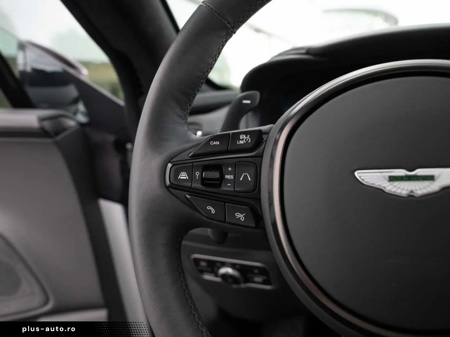 ASTON MARTIN DBX 707 V8 4x4