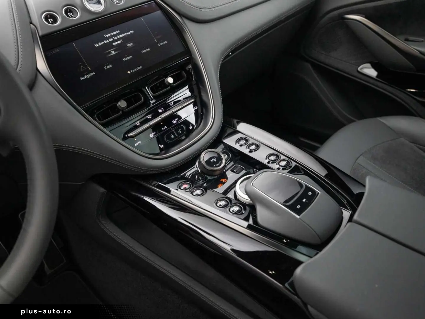 ASTON MARTIN DBX 707 V8 4x4