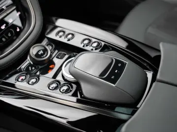 ASTON MARTIN DBX 707 V8 4x4