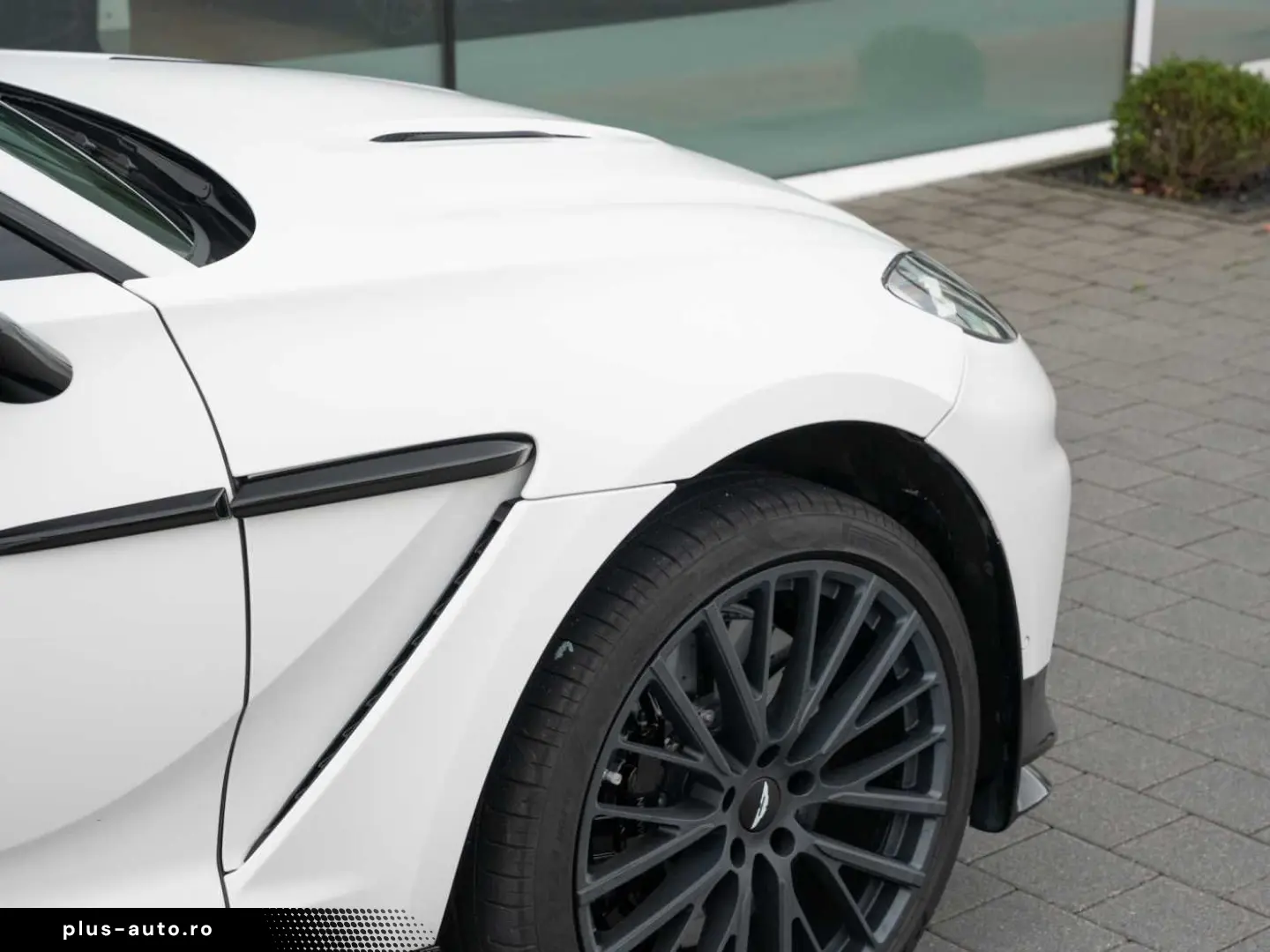 ASTON MARTIN DBX 707 V8 4x4