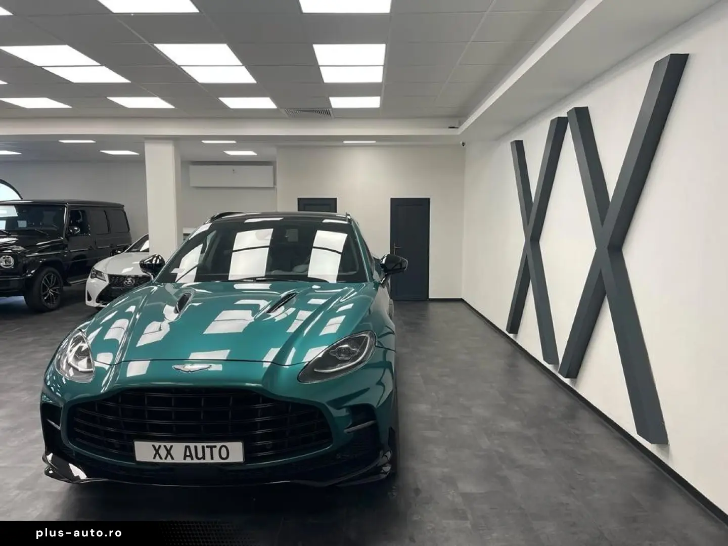 ASTON MARTIN DBX 4.0 V8 DBX707  Vollausstattung mit 24