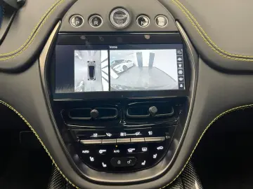 ASTON MARTIN DBX 4.0 V8 DBX707  Vollausstattung mit 24