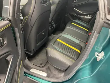 ASTON MARTIN DBX 4.0 V8 DBX707  Vollausstattung mit 24