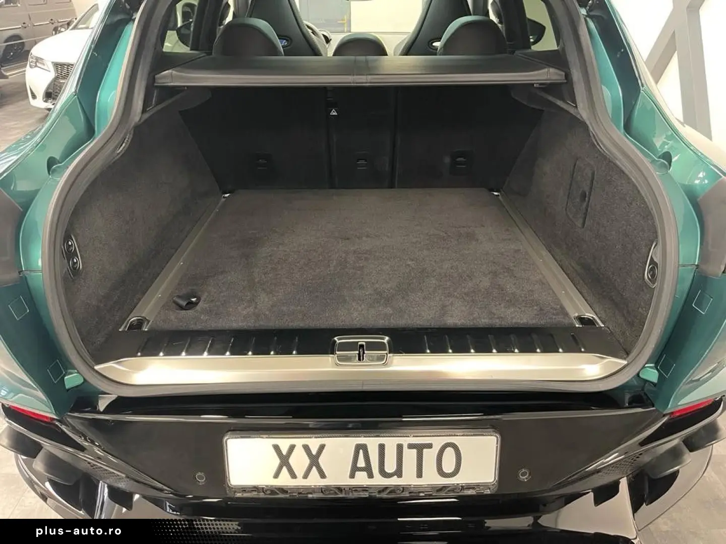 ASTON MARTIN DBX 4.0 V8 DBX707  Vollausstattung mit 24