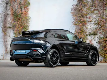 ASTON MARTIN DBX 707