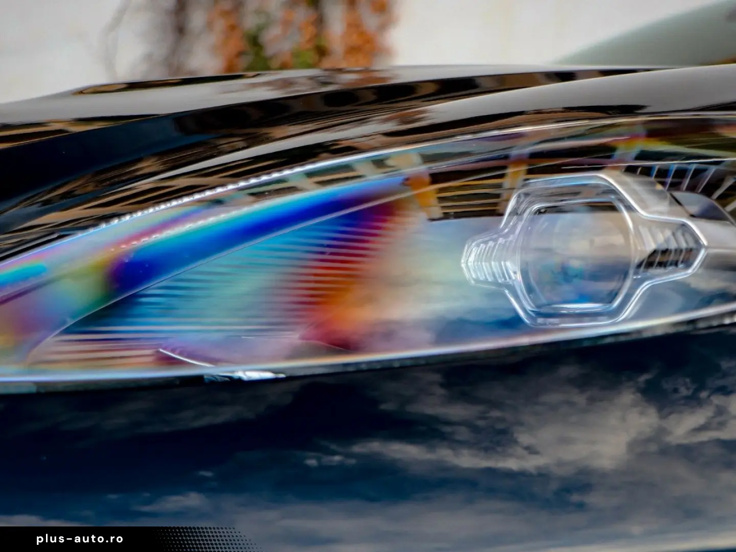 ASTON MARTIN DBX 707