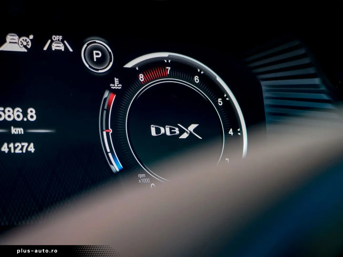 ASTON MARTIN DBX 707