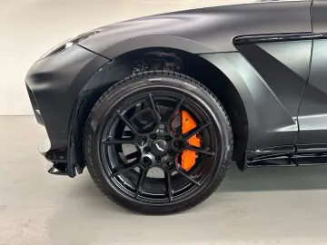 ASTON MARTIN DBX 4.0 V8 DBX707