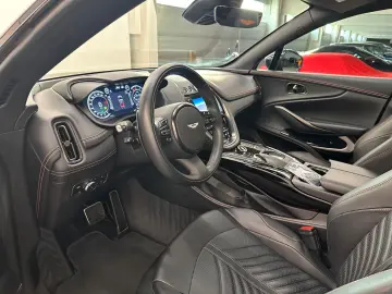 ASTON MARTIN DBX 4.0 V8 DBX707