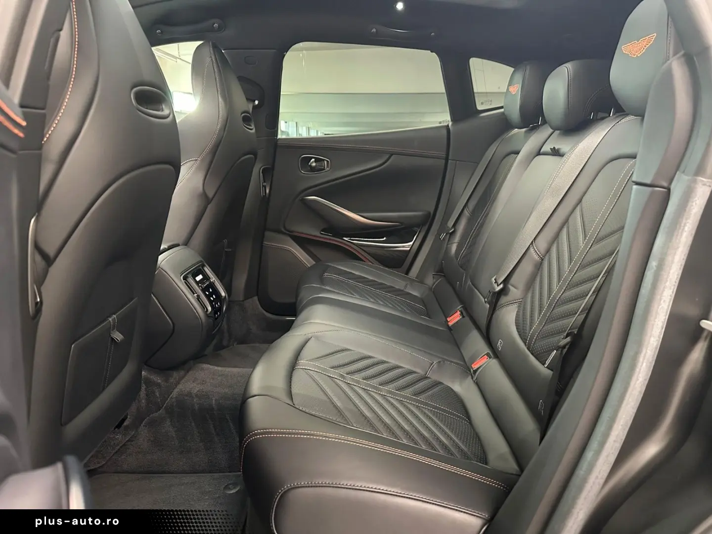 ASTON MARTIN DBX 4.0 V8 DBX707