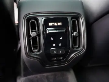 ASTON MARTIN DBX 4.0 V8 707 23 Inch