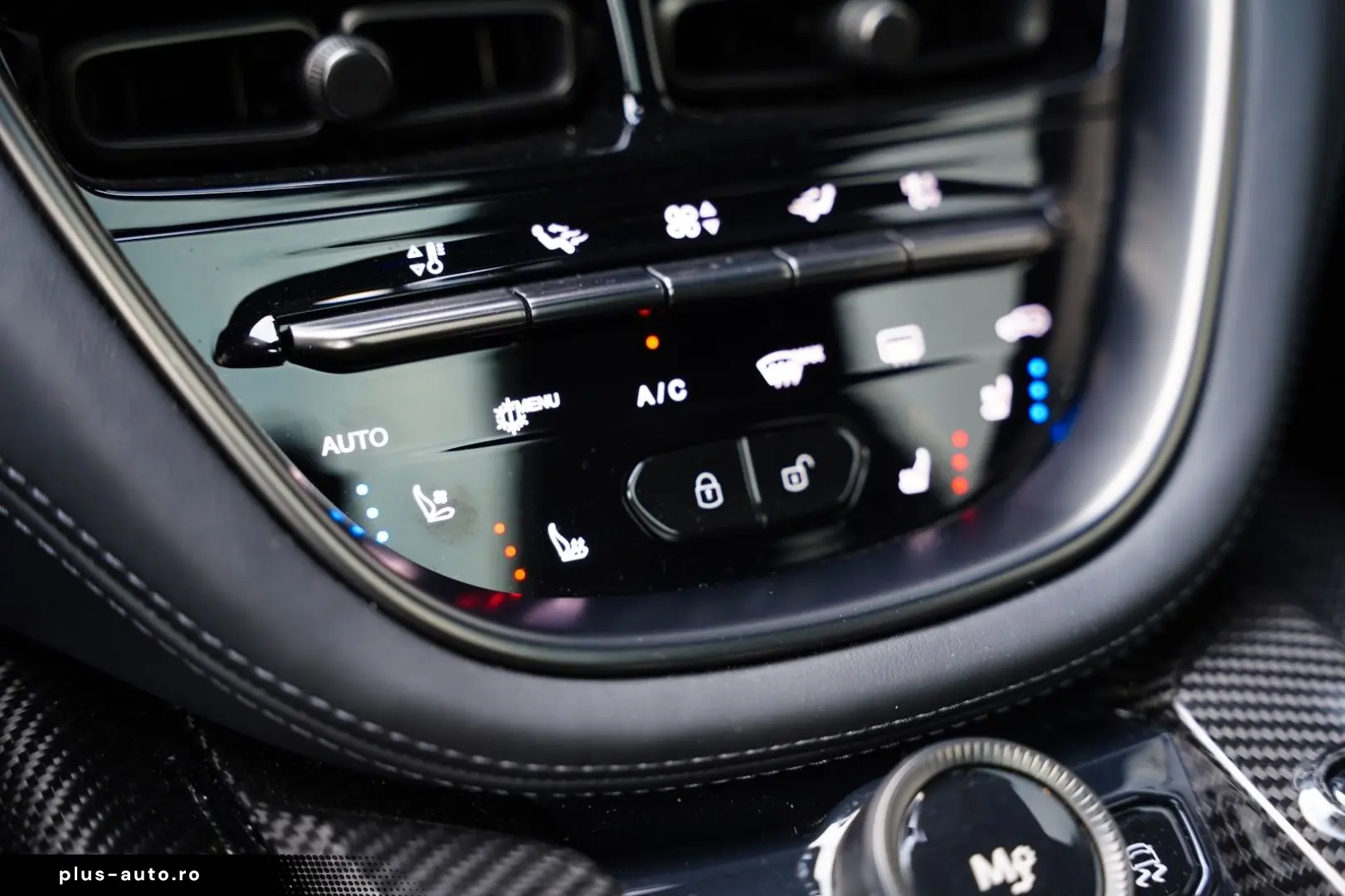 ASTON MARTIN DBX 4.0 V8 707 23 Inch