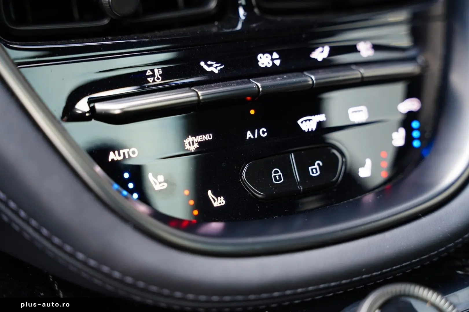 ASTON MARTIN DBX 4.0 V8 707 23 Inch